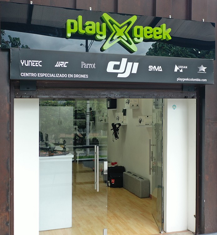 Fachada de PlayGeek (Centro Especializado en drones)